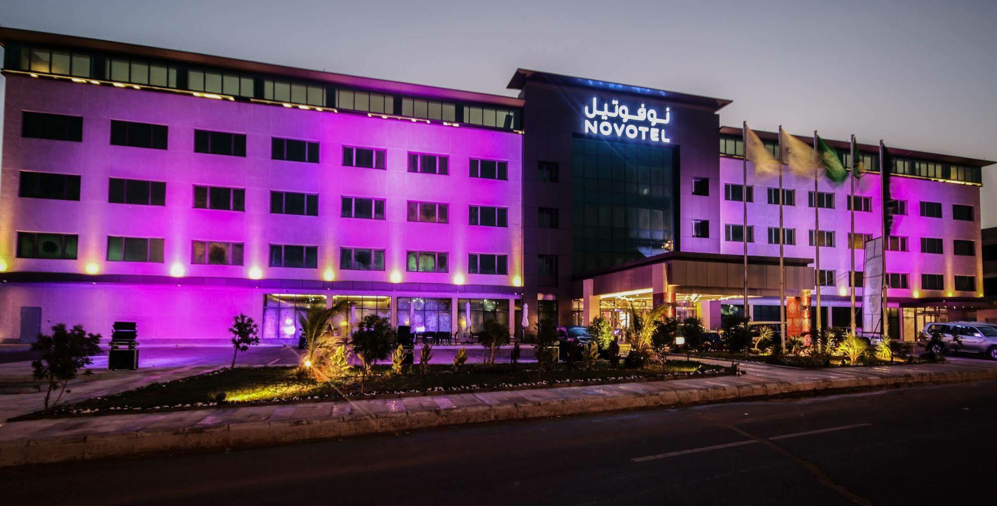 Novotel Yanbu Albahr Esterno foto